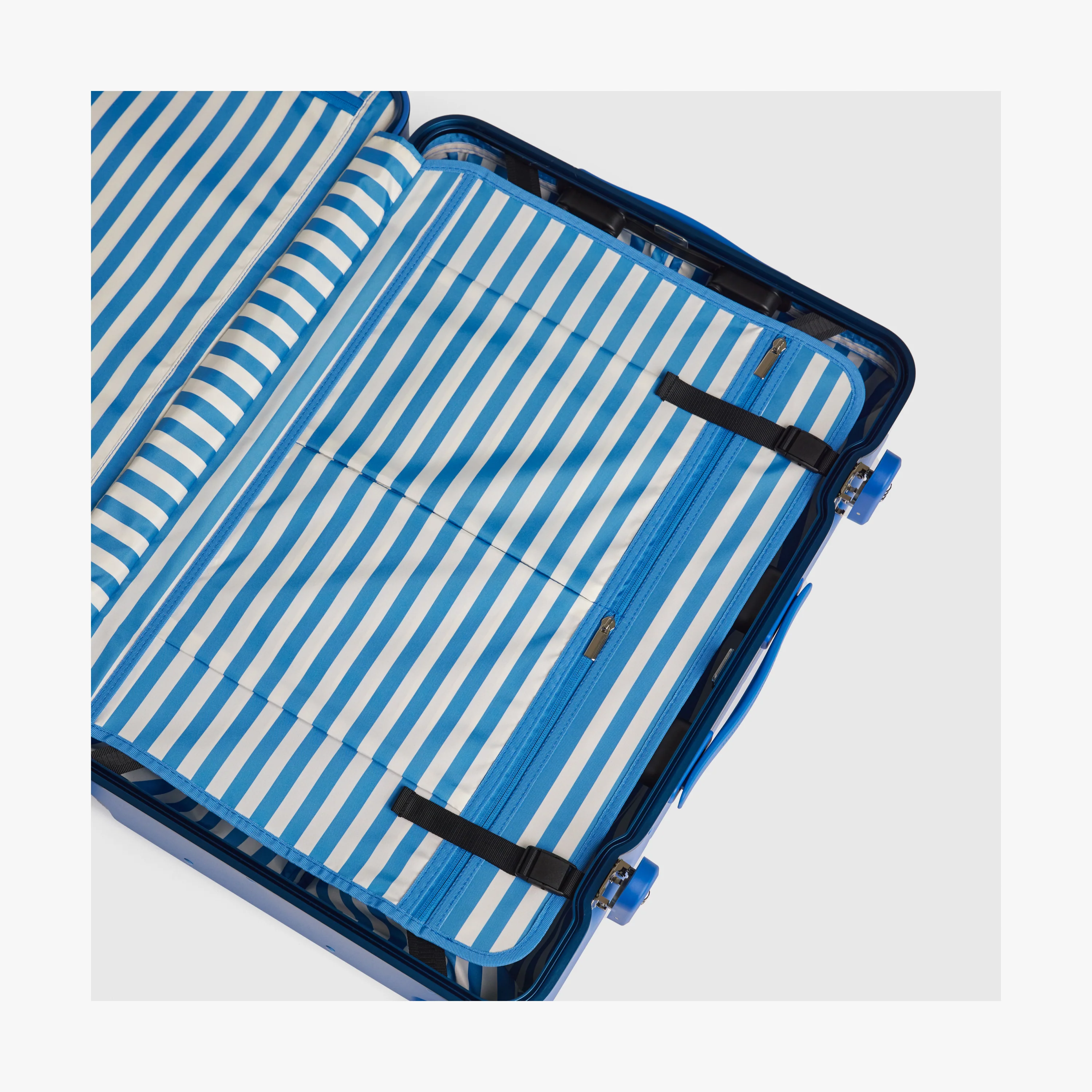 Medium Hybrid CheckIn In Coastal Blue - Image 7