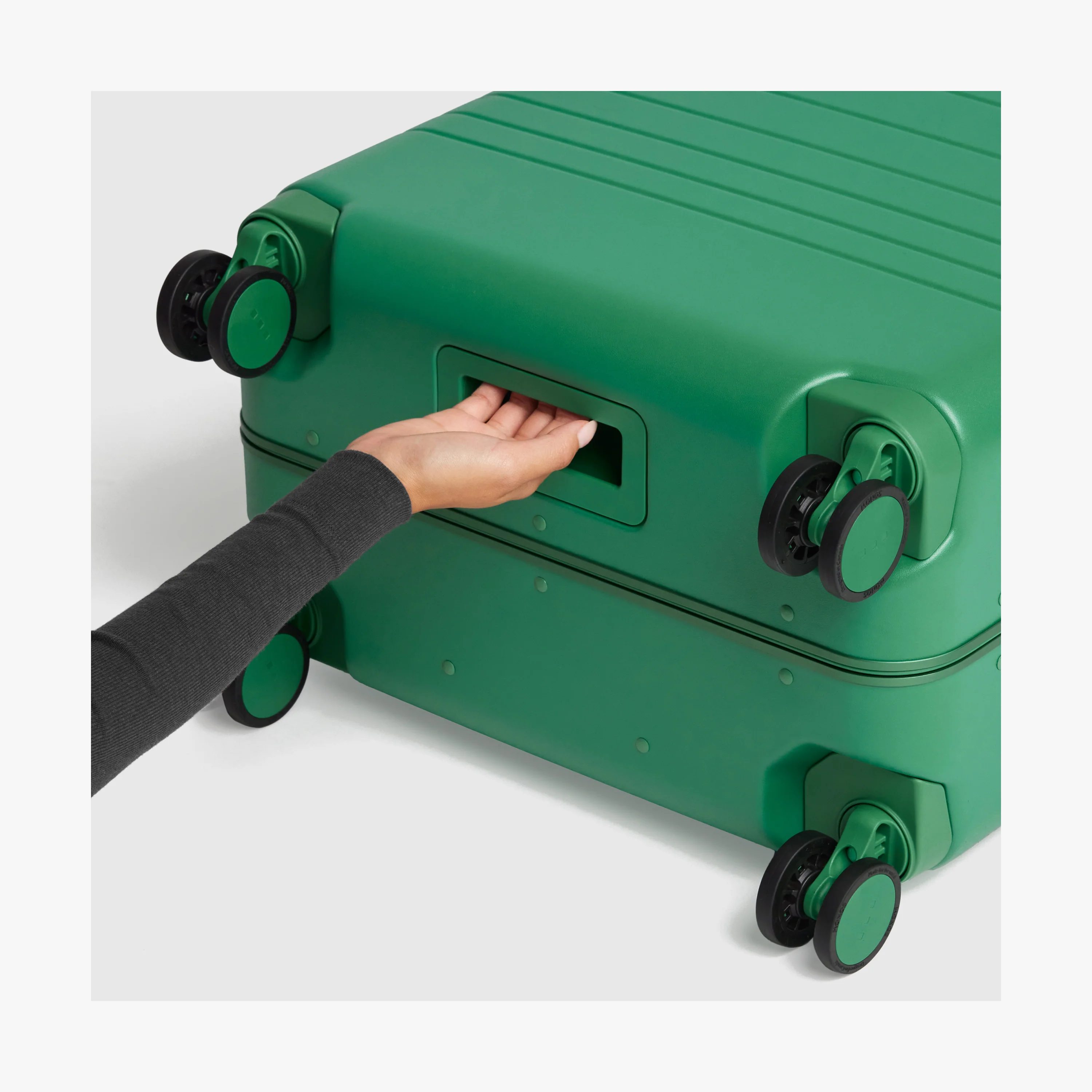 Medium Hybrid CheckIn In Jungle Green - Image 10