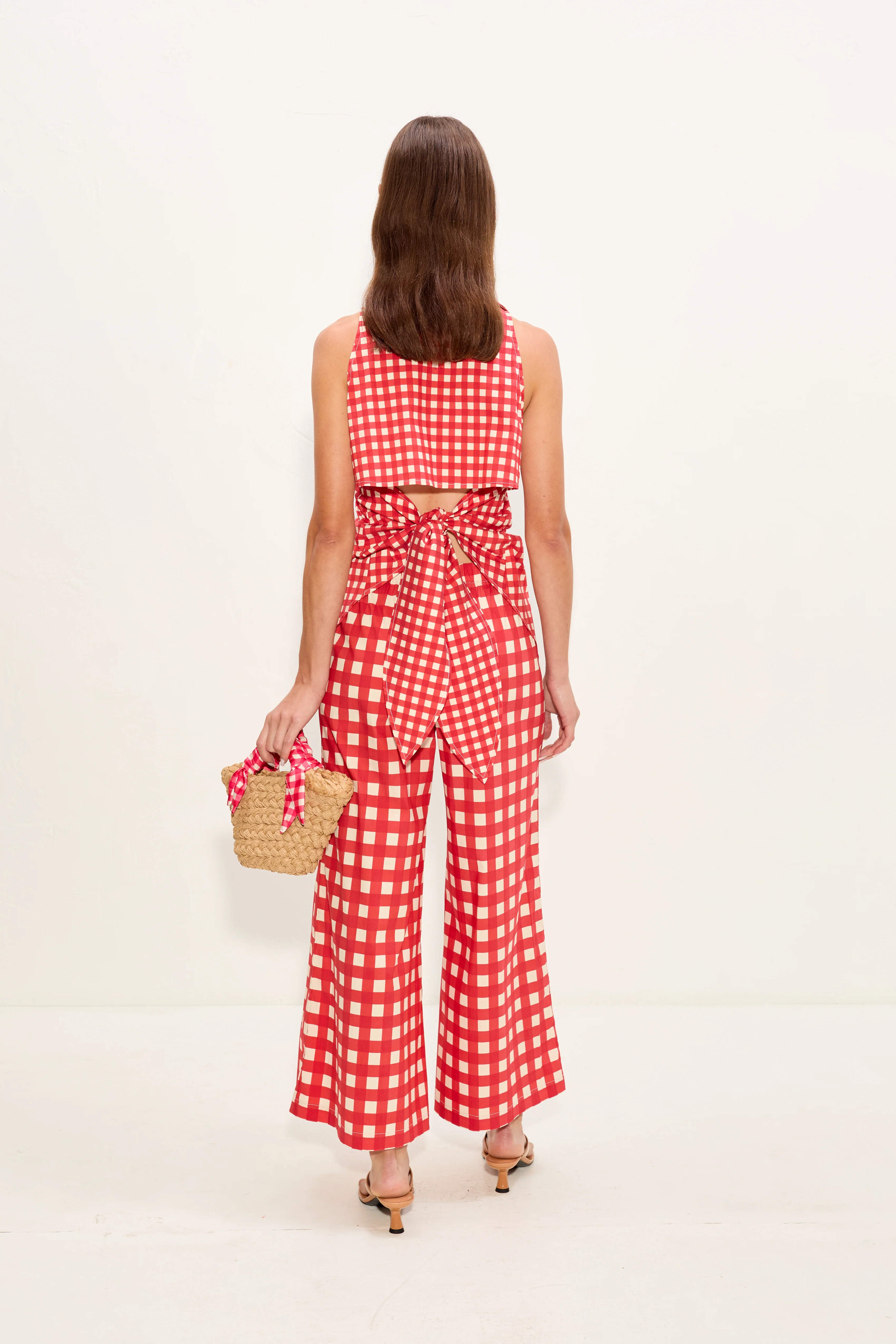 Loch Sleeveless Poplin Button Up In Tomato/White Gingham - Image 5