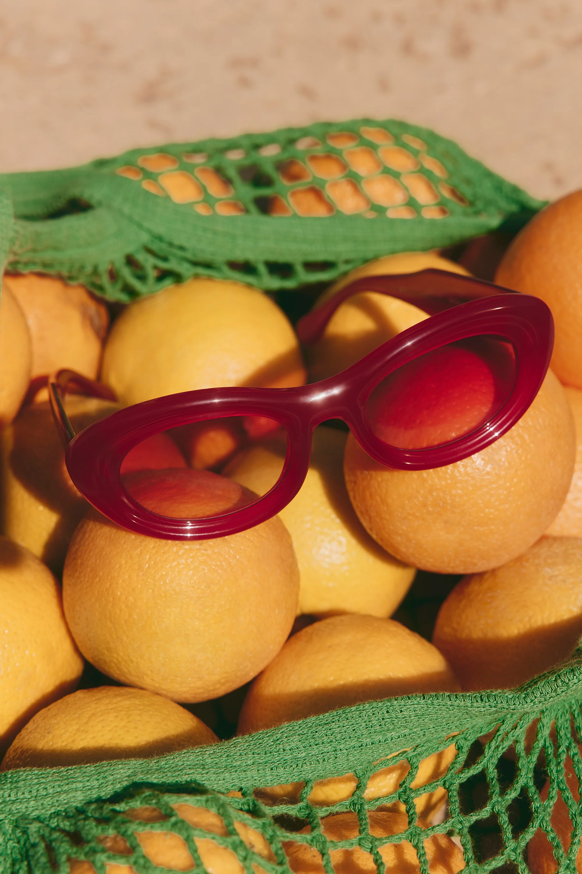 SM X DELARGE MIRAGE SUNGLASSES IN MILKY RED - Image 7